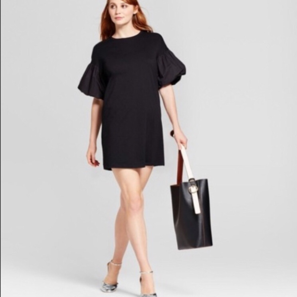 ISO: Target Who What Wear puff sleeve tshirt dress